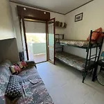 Apartment Spacious With Pool Access *