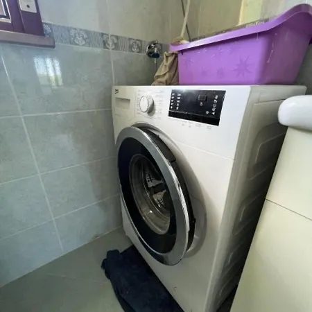 Spacious With Pool Access